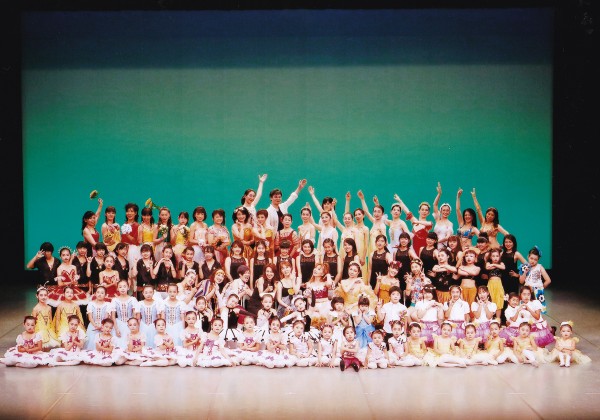 文京区ダンス・バレエスタジオのブログ　来年の発表会決まった!!!!サムネイル